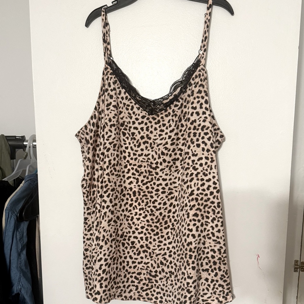 Torrid size 3 cheetah print tank top it’s black lace detail